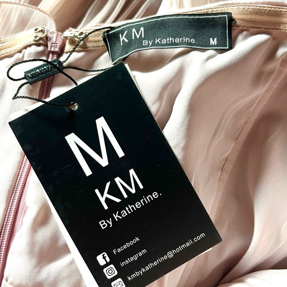 strapless pleated wave dress - Picture 10 of 15